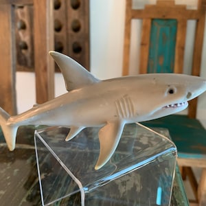 Schleich Great White Shark figurine,D73527/ Realistic Ocean Animal Figurine – Hand Painted PVC – Collectible Sea Life Toy