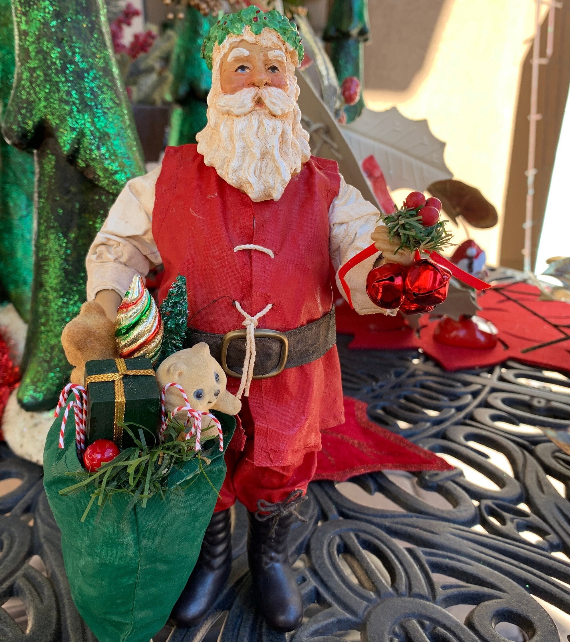 Clothtique Santa Claus Figurine/possible Dreams Santa With Toy Bag