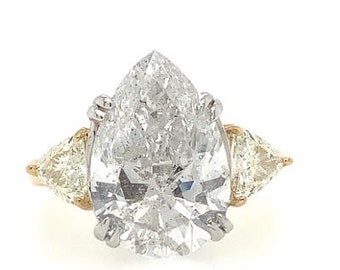 Gia 4.69 PEARSHAPE DI1 certified NATURAL diamond set in 18k two tone Ring with triangle sidestones