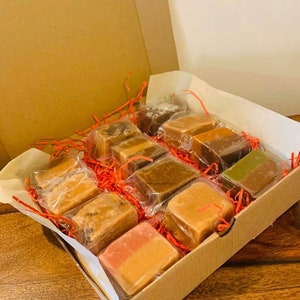 Caixa de presente premiada de Fudge artesanal com 12 sabores!