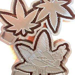 Havin A Smoke & Marijuana/Weed Leaf Vent Clip Mold Set