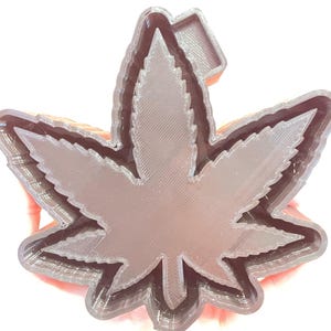 Marijuana/Weed Leaf Silicone Freshie Mold