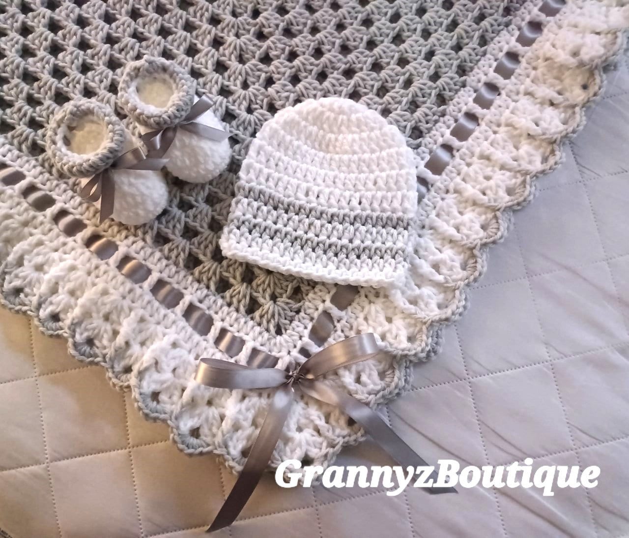 Crochet Gray and White Baby Blanket Set Baby Hat Matching Booties Baby