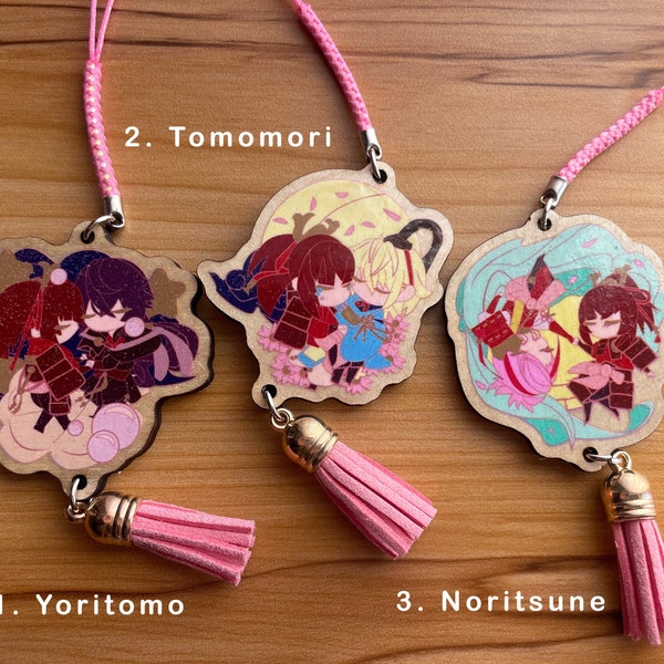 Otome: Romantic Wooden charms with tassel