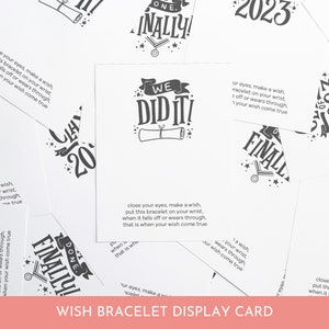 We hebben het gedaan! Armband berichtkaarthouder, afdrukbare afstudeerwens armband displaykaarten, motiverend, klasse van 2023
