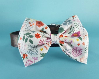 Dog Wedding Bow Tie, Floral Dog Wedding Bow Tie, Wildflower Dog Bow Tie, Bow Tie for Best Dog at Wedding, Rustic Dog Bow Tie Wedding