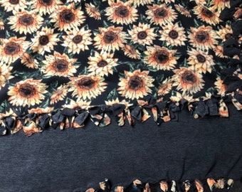 Sunflower hand tied fleece blanket