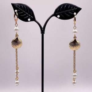 Dangly Pearl Clamshell Earrings