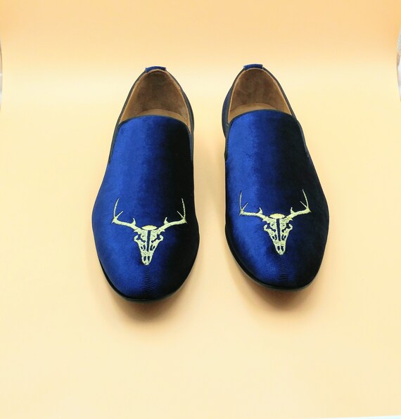 Mocassins en velours bleu | Moins Coûteux
Mocassins en velours bleu | | | Moins Coûteux
0ab402