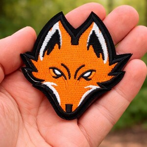 Embroidered Fox Head Patch: Woodland Animal Iron-On Applique
