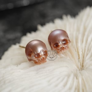 skull pearl earring stud Minimalist  style handmade jewelry for lover Memento Mori Mourning Jewelry