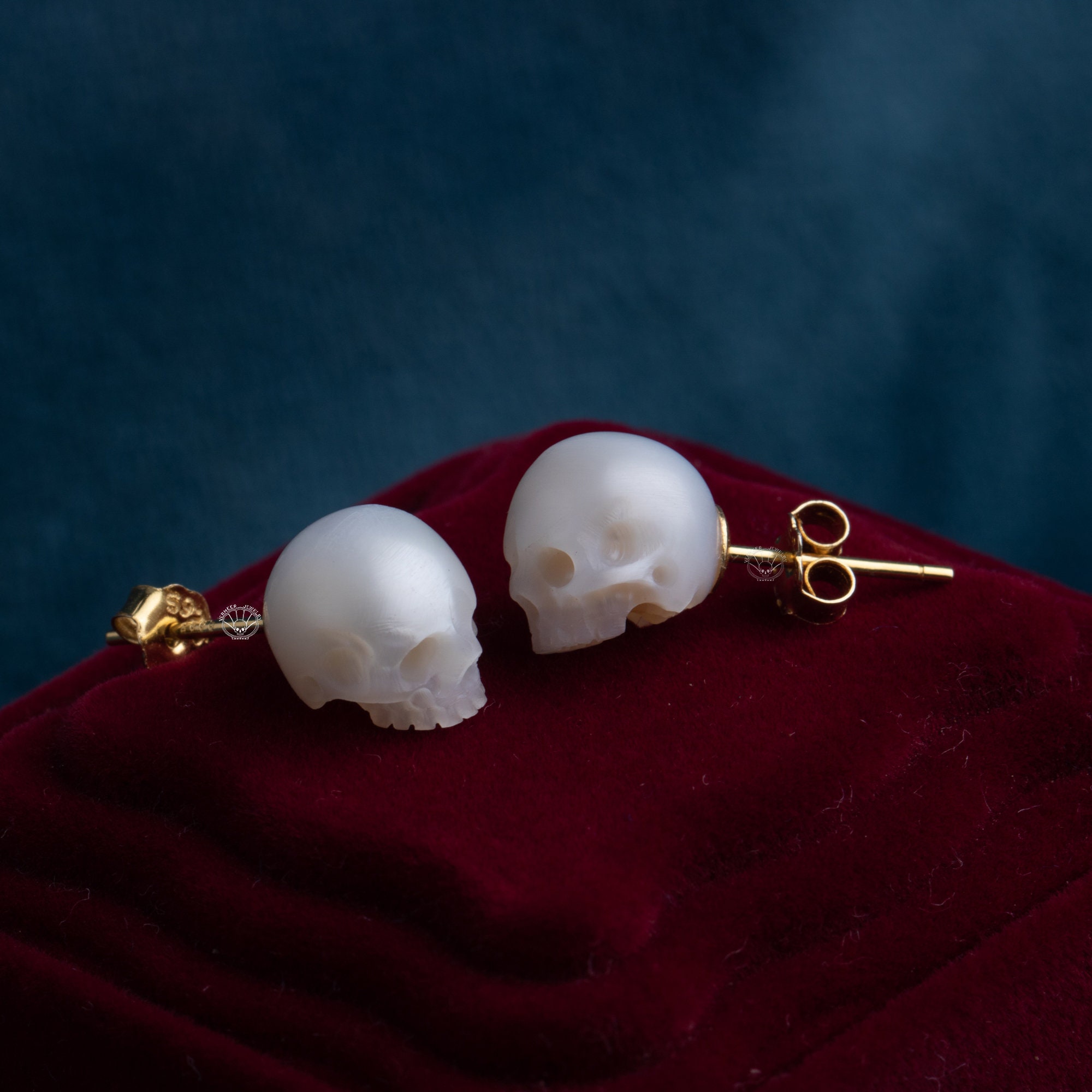 Mermaid and Gentlemen Skeleton moveable Earring Gift for Her Skull Pearl Earrings for lover Gothic Earring for wedding Sliver pearl Earring