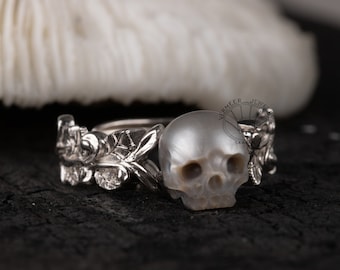 skull carved pearl ring handmade sterling silver engagement ring gift for wedding Memento Mori Mourning Jewelry