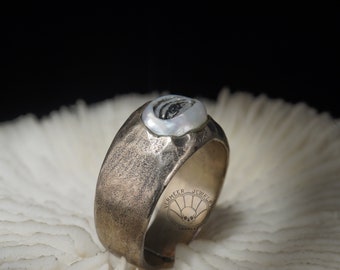 carved pearl ring The Eye of Providence Vintage devil'teeth ring Sterling Silver punk gothic biker ring natural pearl ring Promise Rings