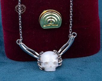 Parelketting met schedel: handgegraveerde sterlingzilveren gotische sieraden