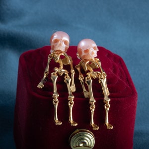 Mermaid and Gentlemen Skeleton moveable Earring Gift for Her Skull Pearl Earrings for lover Gothic Earring for wedding Sliver pearl Earring image 10