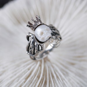 Octopus Ring pearl skull ring sterling silver pearl carved skull ring engagement ring gift for wedding for lover