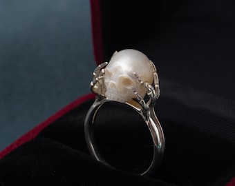 skull pearl ring ''be a thinker''freshwater pearl handcarved skull ring proposal ring 925 silver gothic statement ring wedding claddagh ring