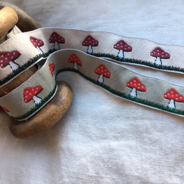 Agarico di mosca, fungo portafortuna, funghi, nastro tessuto, venduto al metro, bordo, nastro jacquard tessuto 100% cotone nastro di cotone nastro decorativo per bambini nastro per gioielli