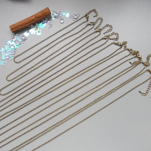 1 x Antique Bronze Metal Chain Necklace, choose length from dropdown with extenders, add yr own charm