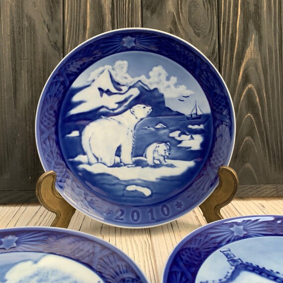 Royal Copenhagen Christmas Plate 2012