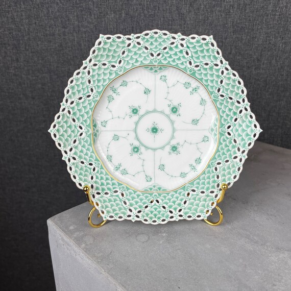 ロイヤルコペンハーゲングリーンフルーテッドフルレース透プレート