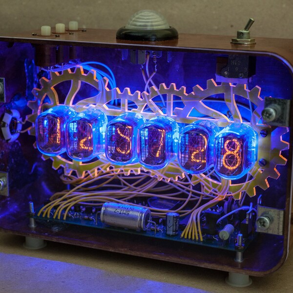 NIXIE Tube Steampunk Desktop Clock Handmade Vintage Retro Fallout design Gift Home Decor