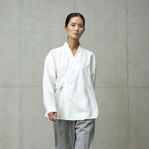 UNISEX Modern Hanbok long Sleeve Shirts Jeogori Korean Traditional Wrap Blouse TETEROT Unisex Hanbando Shirt - Ivory 한반도 셔츠