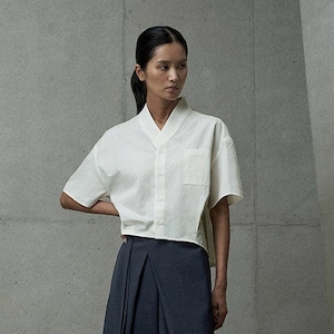 Women's Short-sleeve Shirt, Korean Modern Hanbok Shirt Jeogori, TETEROT SALON Gwangtonglu Shirt Ivory 광통루 셔츠 아이보리 T1J03B098