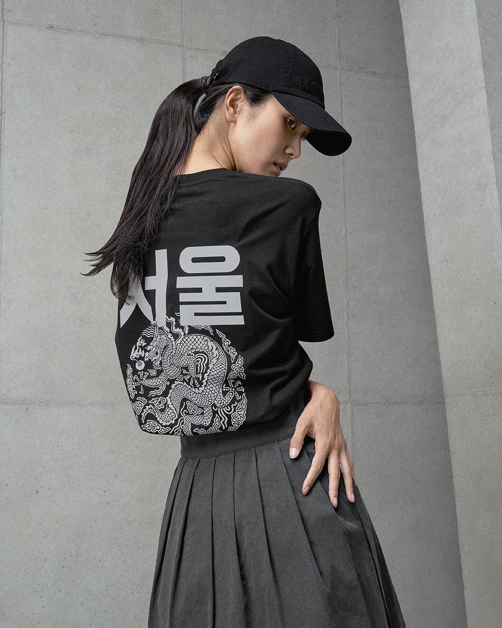 Unisex Korean Street Fashion - Dragon Graphic Short Sleeve Tee