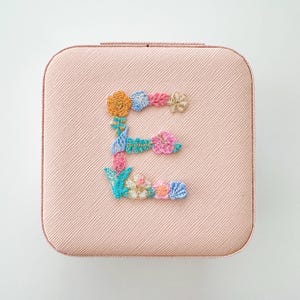 New ⋆ Floral Shell Letter Patch, Aloha Alphabet Embroidery, Pastel Aesthetic Iron-on Applique