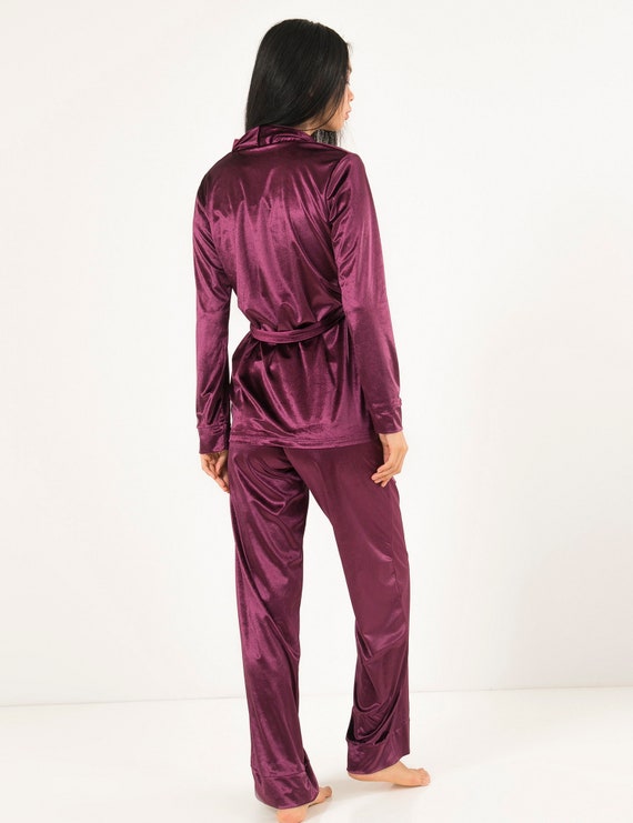 ladies velvet suit