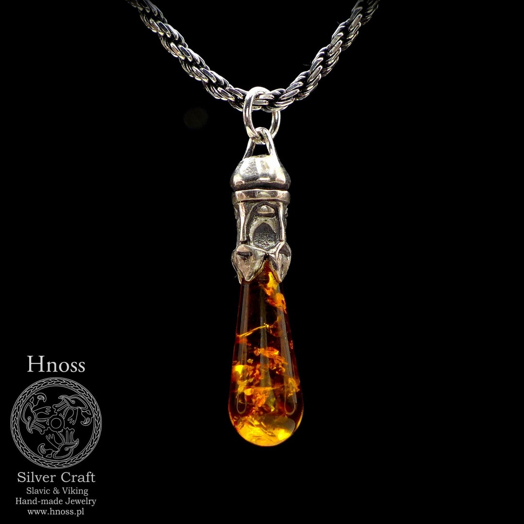 svantevit-amulett-halskette-mit-baltischem-bernstein-etsy-de
