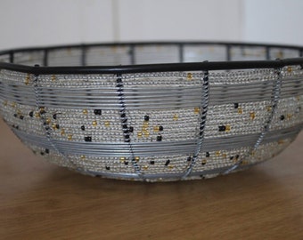 Handcrafted Beaded Wire Bowl: African Home Decor (20cm)