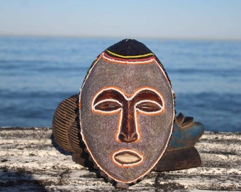アフリカのマスク 木彫り ベナンビーズマスク - Etsy 日本
