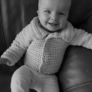 Simple Baby Cardigan Crochet Pattern 6-12 Months