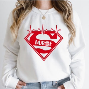 Super Nurse SVG - Design fofo de camiseta digital para enfermeiras registradas - Ideia de presente para graduados da escola de enfermagem - Itens mais vendidos - Herói
