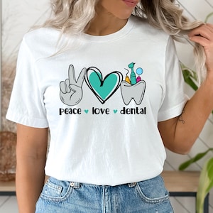 Peace Love Dental T Shirt Design SVG - Ideia de presente exclusiva para higenista dental, dentista, assistente - Camiseta Eu amo meu trabalho - SVG mais popular