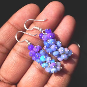 Natuurlijke blauwe Ethiopische opaaloorbellen, 925 zilveren en gouden multi-vuuropaalkralen