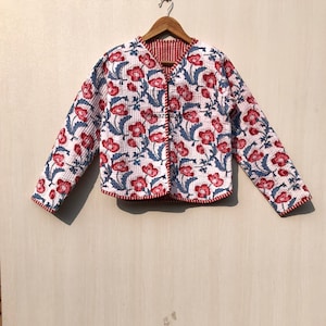 Chaqueta acolchada de algodón para mujer, chaquetas hechas a mano acolchadas estilo boho con estampado en bloque, abrigo, regalos de vacaciones, chaqueta más cercana con botones para regalos de mujer imagen 2