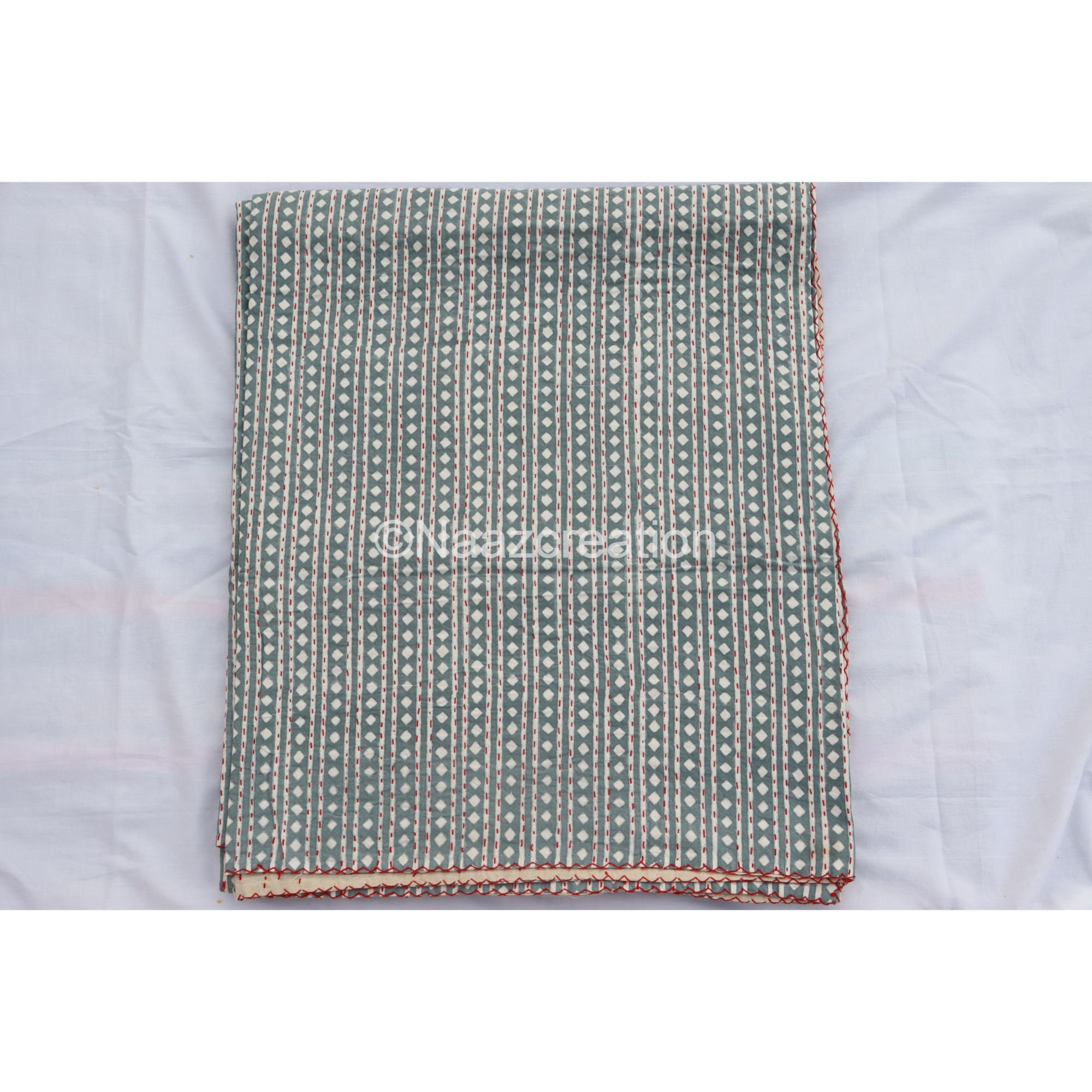 ハンドメイドのインド製カンタキルト：コットン製クイーンサイズベッド