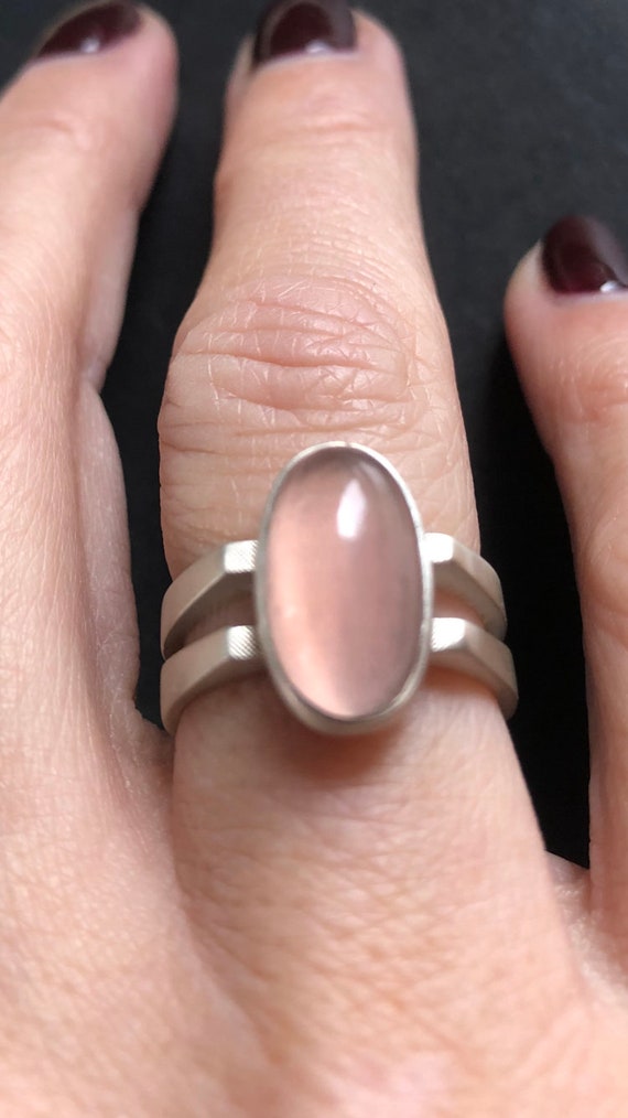 Ring with rose quartz, oval cabochon, vintage rev… - image 6