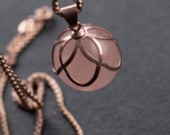 Vintage pendant rose quartz ball, long Venezia chain, completely refurbished, 925 silver, newly plated with 18k red gold, unique piece