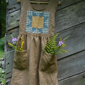 ホームステッディング・ピナフォア - リネンパッチワークピナフォア