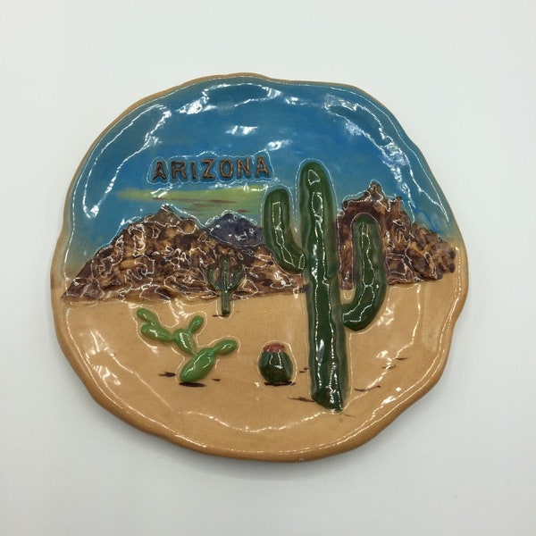 Vintage 1950's Arizona Desert Cacti Mountains Souvenir Pottery Plate, AZ Vacation