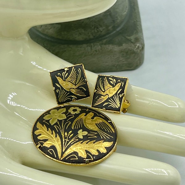 Vintage Damascene Spanish Brooch Pin Clip-On Earrings Demi-parure Set Spain Gold Etched Steel Birds Flowers Mid-Century Trombone Closure