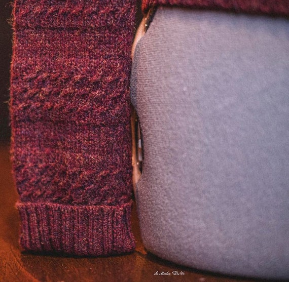 ThisHereGentsCloset American Eagle Burgundy Knitted Wool Cardigan Sweater