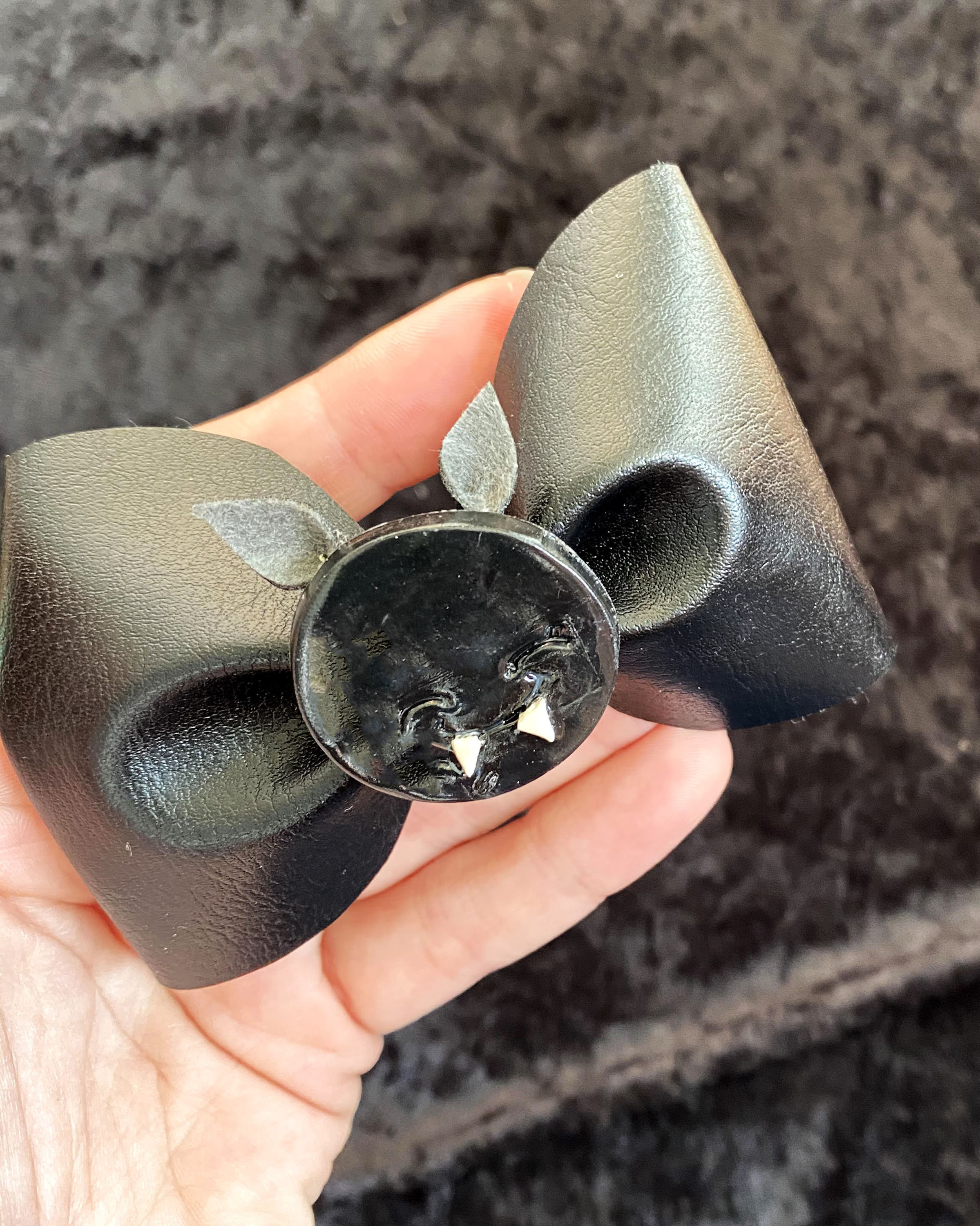 BHWH41 Fledermausflügel-Haarklammern Mit Blumen – Perfekt Für Halloween, Cosplay & Grusel-Partys
