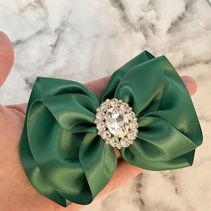 Fiocco per capelli da spettacolo verde scuro Fiocco per capelli arruffato Fantasia verde scuro Glitz Fiocco per capelli Fiocco verde smeraldo Accessorio per capelli in raso verde foresta