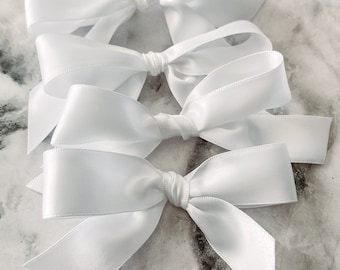 White Satin Bow Set Pretied Bows for Gifts Bows for Wedding Favor Bags Tied Bows for Baby Shower Favor bows Bulk set Craft bow for Treat Bag